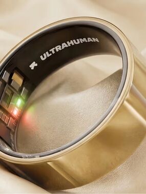 Ultrahuman Ring Air with 2 covers & 2 chargers– Size 5